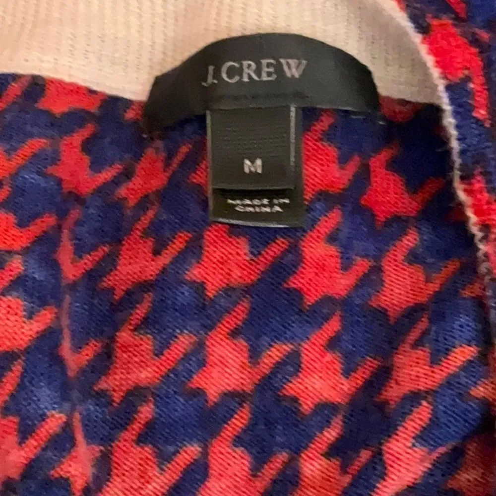 NWOT 100% Merino wool sweater by J CREW in size medium - Picture 8 of 10